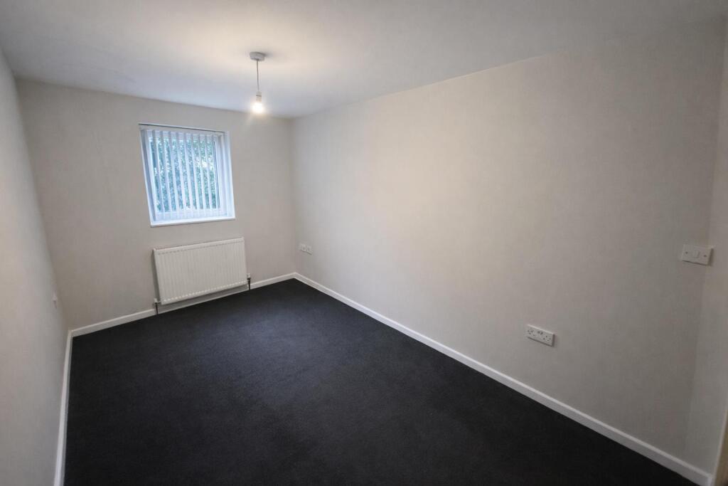 Bedroom 1 2.jpeg