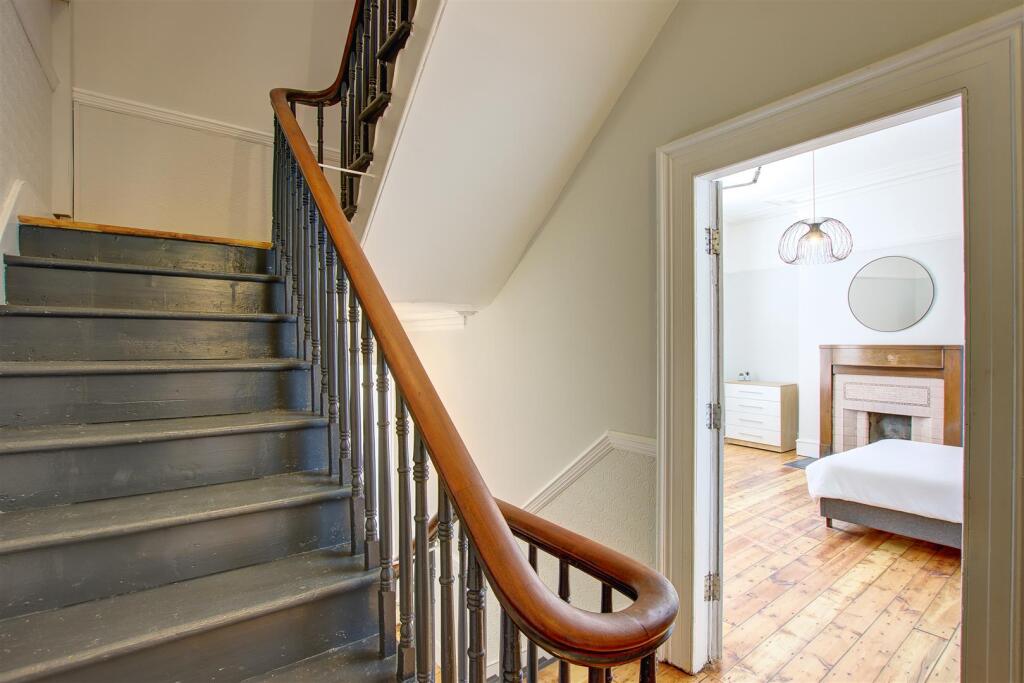 Hallway.jpg