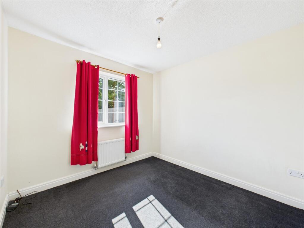 Bedroom: