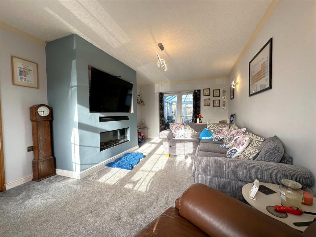 Large Living Room 217