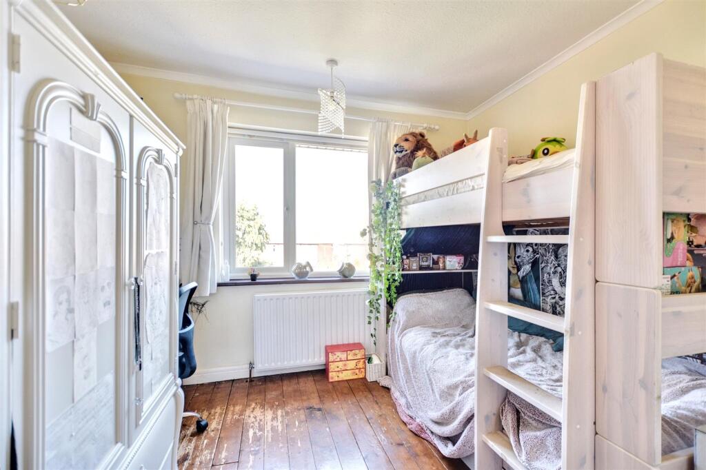 Bedroom 2_1.jpeg