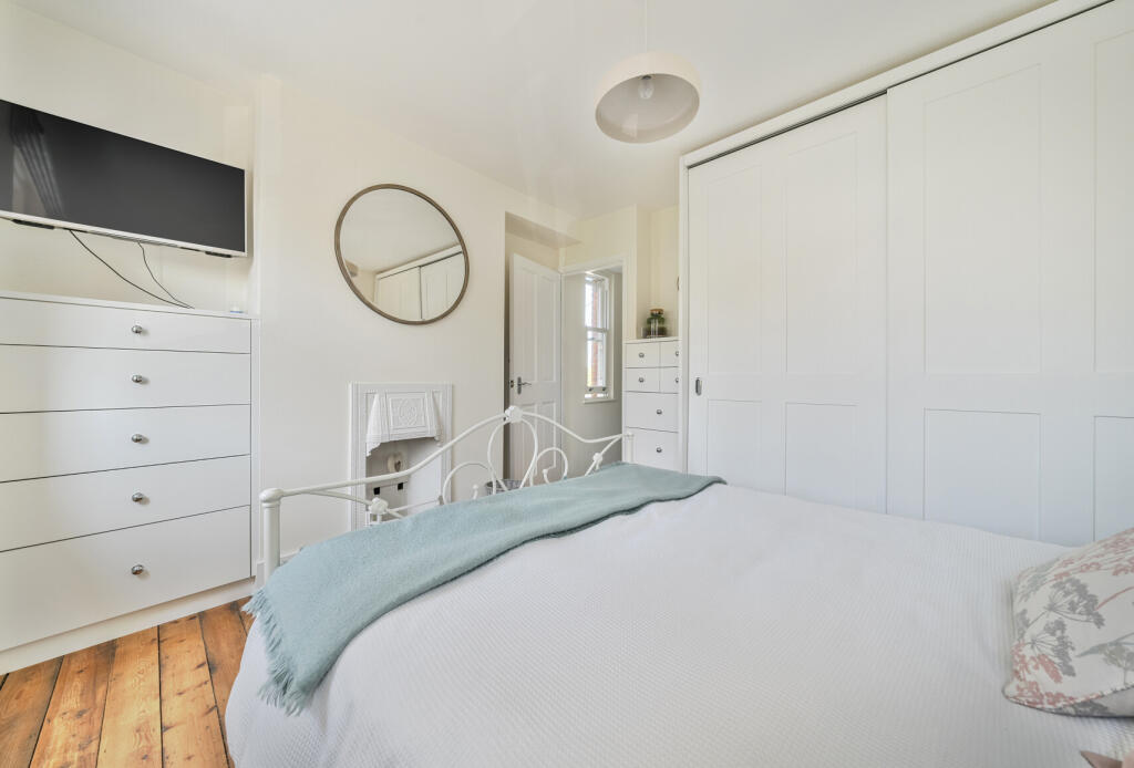 1335429-11-68935f...