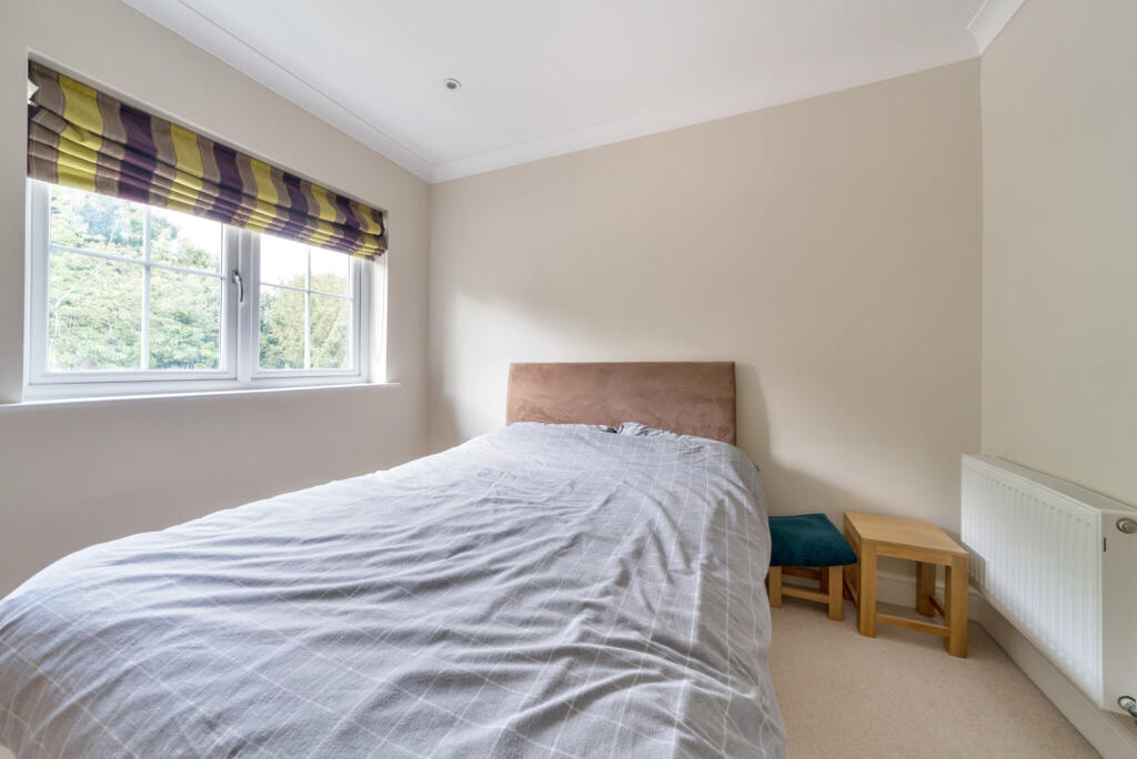 1297422-9-6846a17...