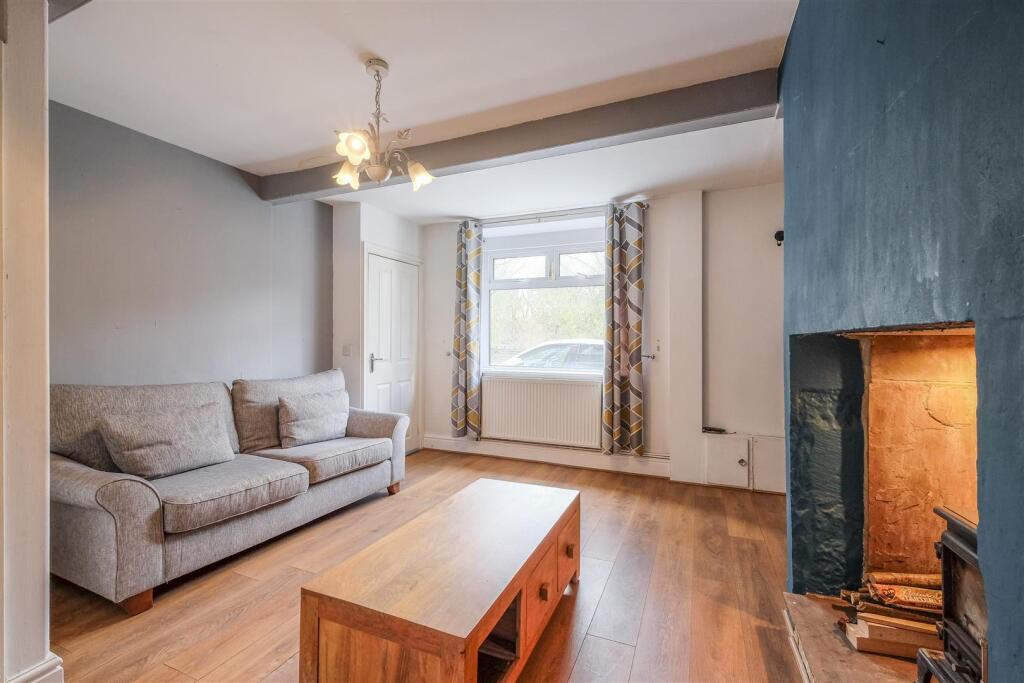 Kitchen/ Lounge