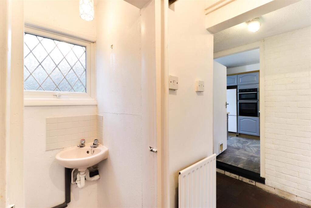 28. Store area 1.5.jpg