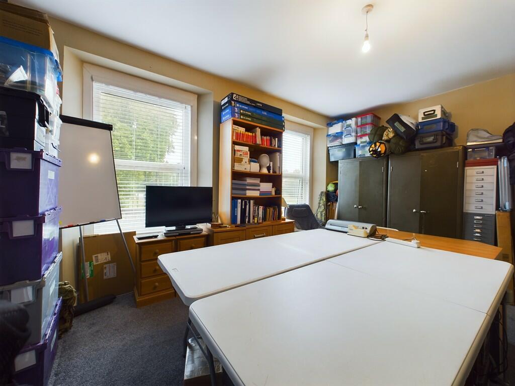 CAM03974G0-PR0027...