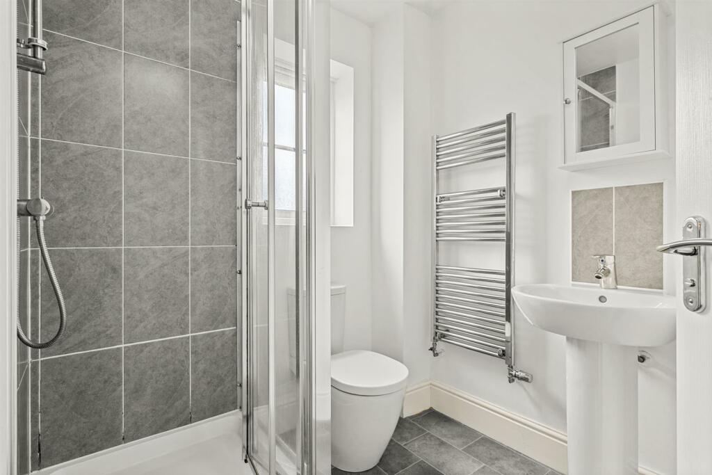 En-suite shower room