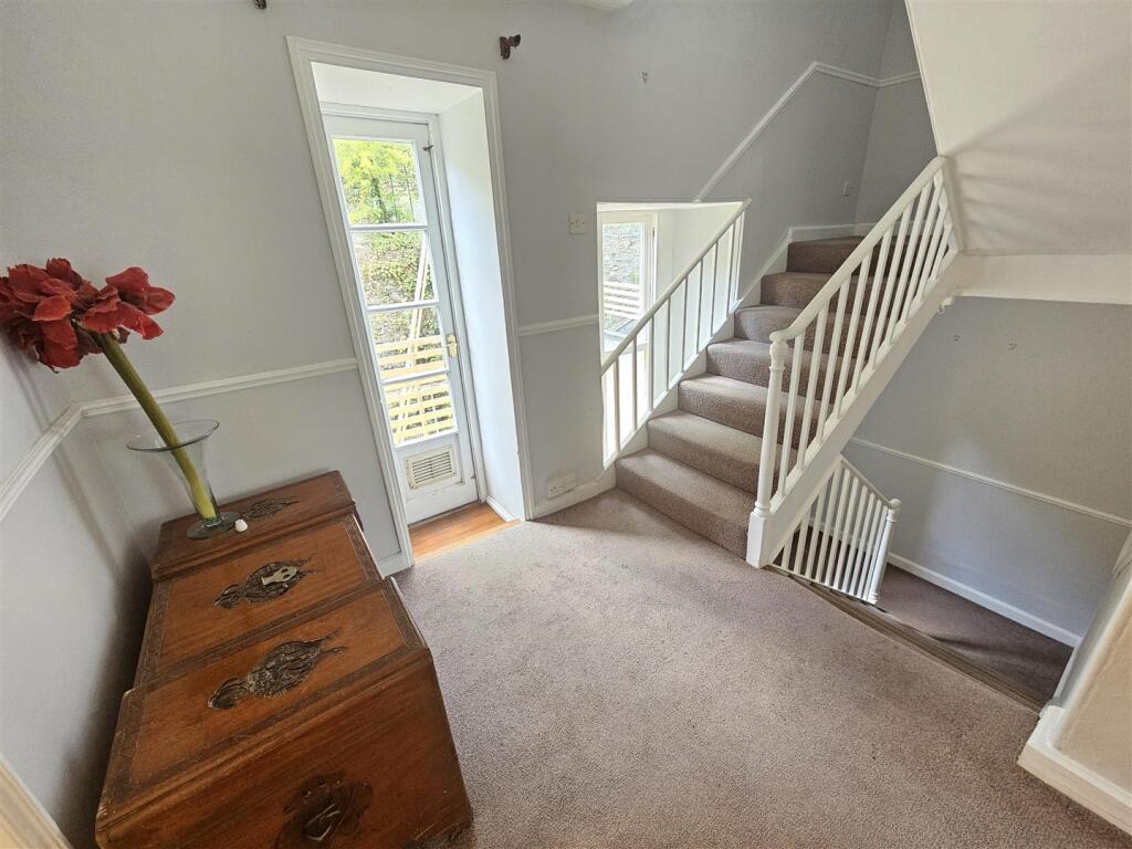 First Floor Landing.jpg