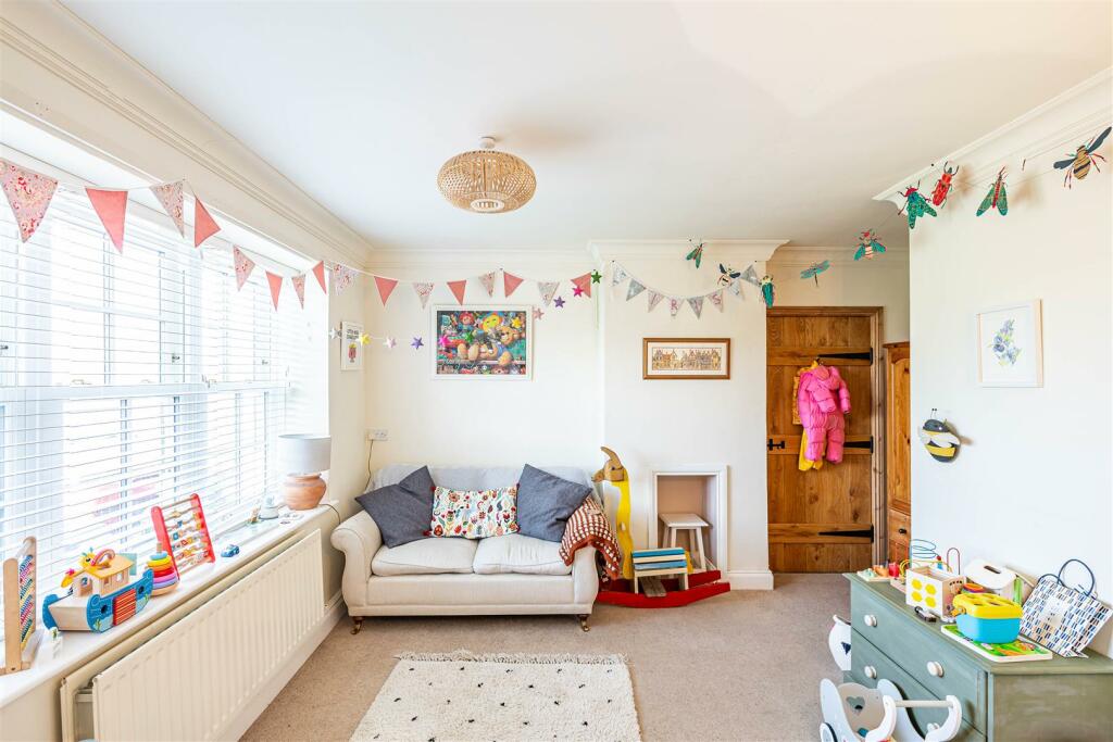 Play Room / Bedroom 4