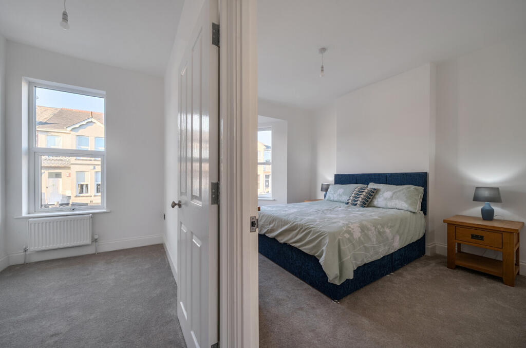 1380683-10-6920d2...