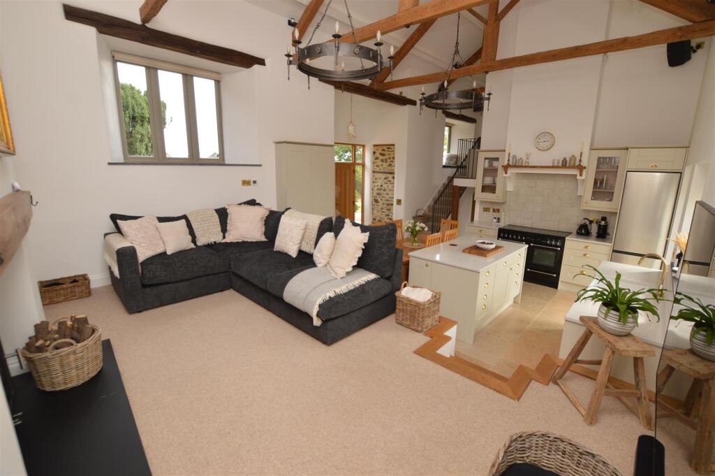 Open plan kitchen/dining room/lounge