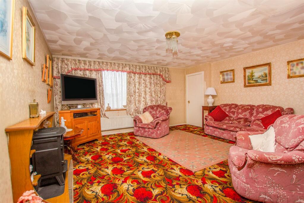living room_3.jpg