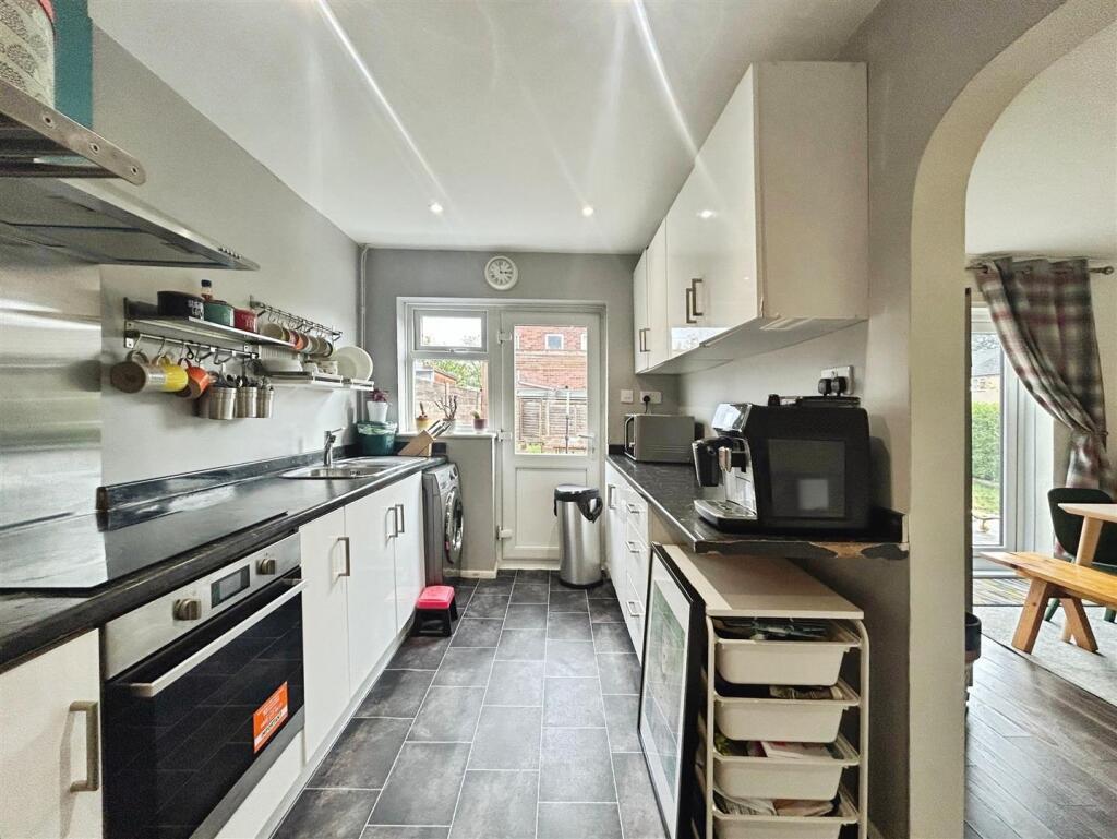 cb444c84--413A-8DFA-0949F7444448-16435-00000BC411E