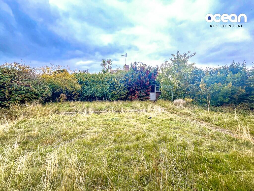 Maplin Way, Southend-On-Sea, Essex, SS1