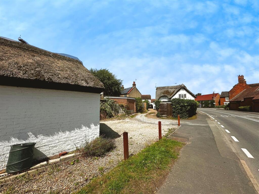 92717a69-B-478D-9AB8-F4E4C57C9949-8890-000002E8543