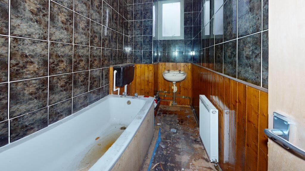 90 Kingsley Flats, Old Kent Road, Bermondsey, London, SE1 5UR