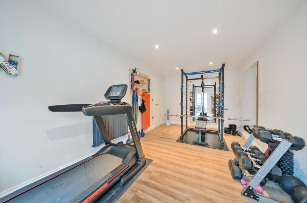 1380290-39-690e3e62d27a7-ARW-1