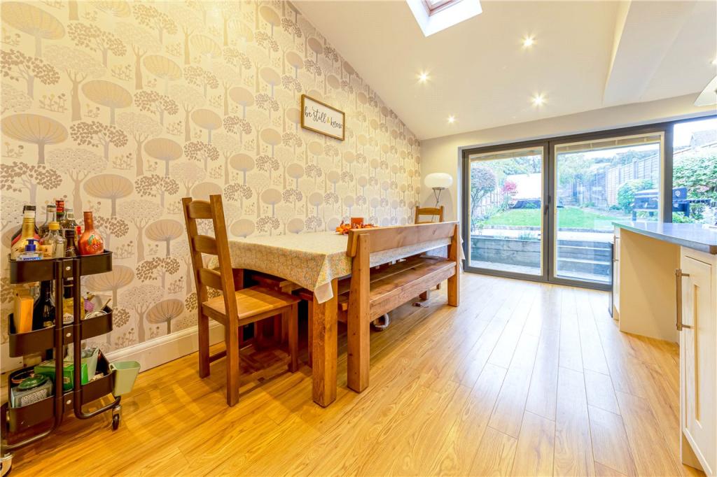 Kitchen/Dining Area