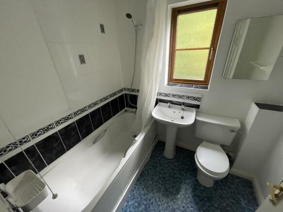 bathroom.jpeg