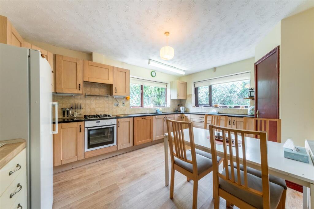 182A Chester Road-001.jpg