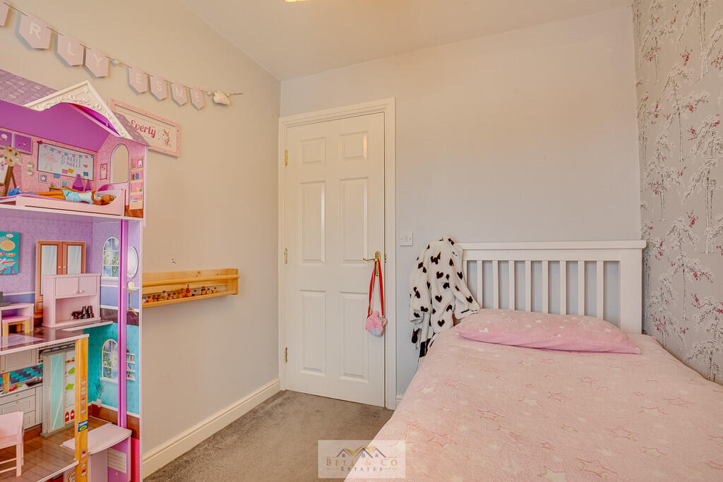 Bedroom 2.3