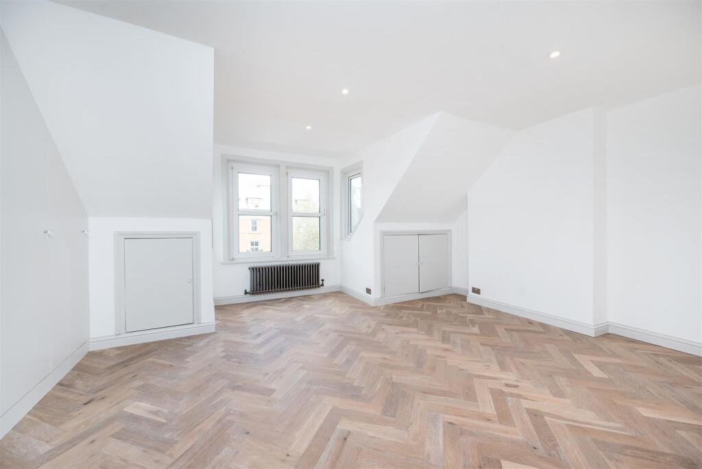 Principal bedroom 2 - Edgware Road.jpeg