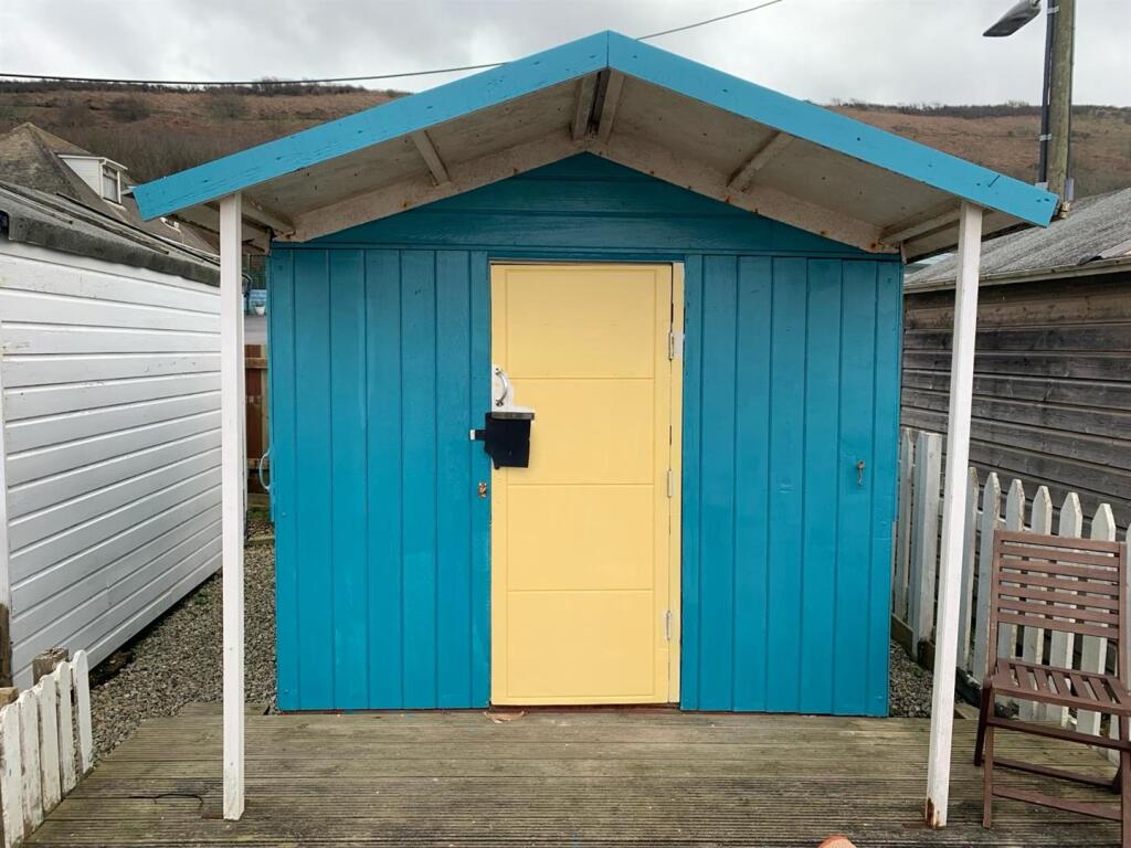 Beach Hut 1.jpeg