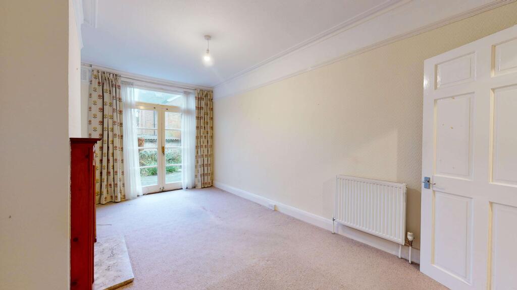 Flat A, 32 Ethelbert Road, Raynes Park, London, SW20 8QE