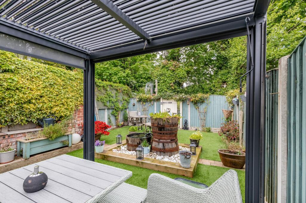 Garden to rear