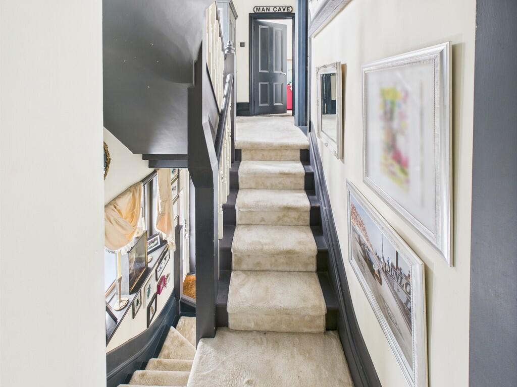 CAM05068G0-PR0032...