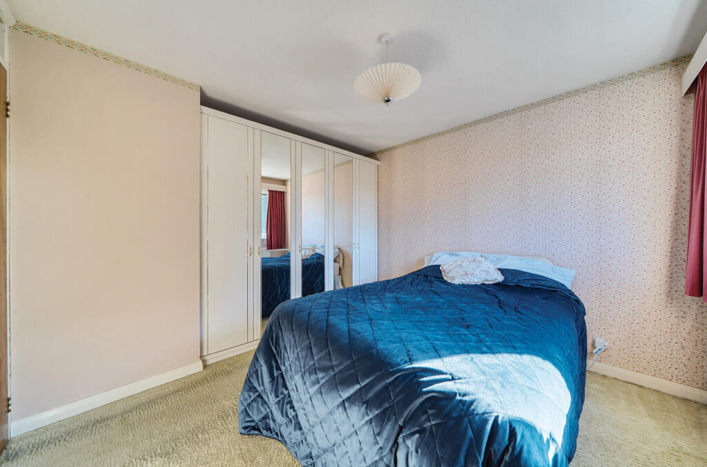 1343821-11-68a6ee...