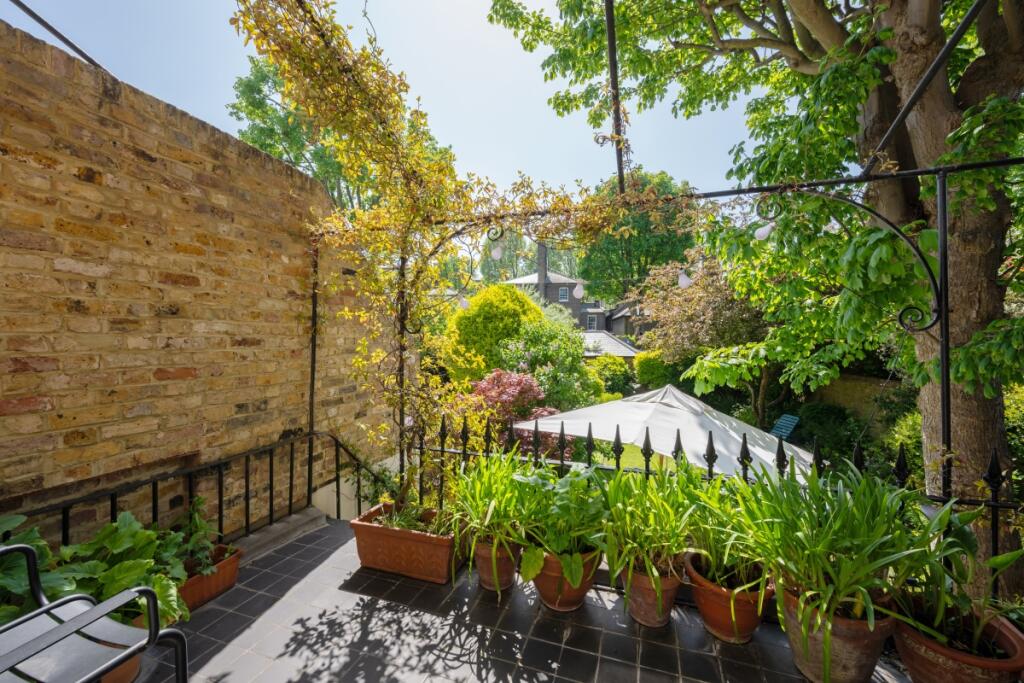 12 Westbourne Par...