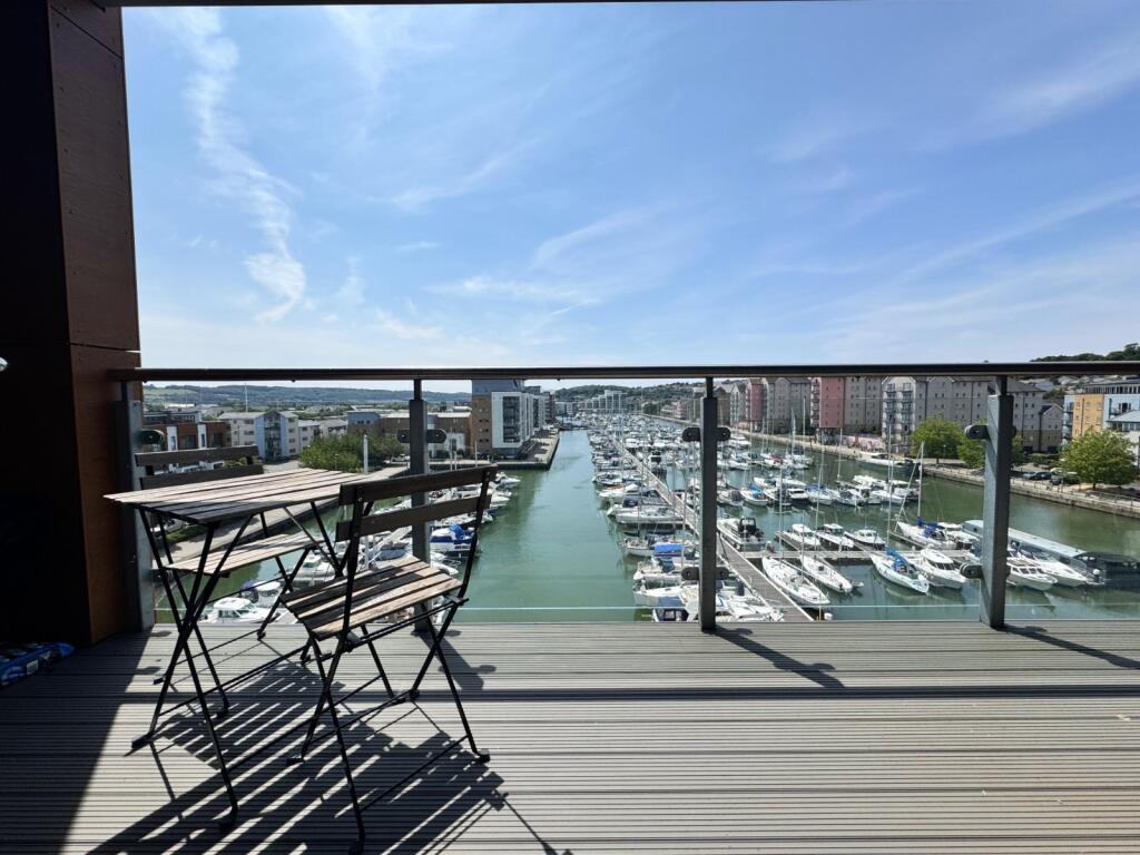 Balcony &amp; View