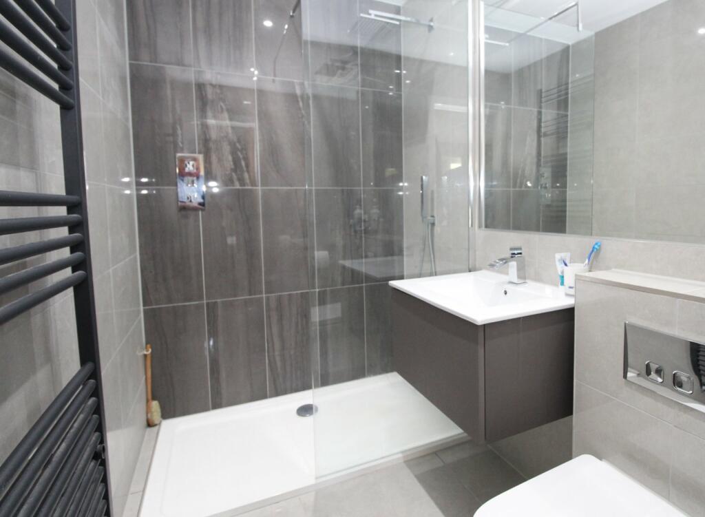 En Suite Shower Room