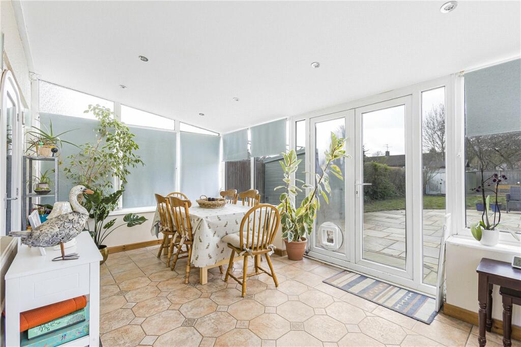 Dining/Sitting Room
