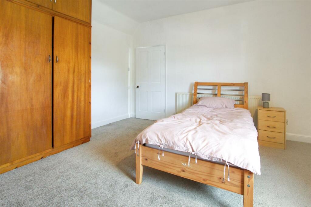 Bed-2.2.jpg