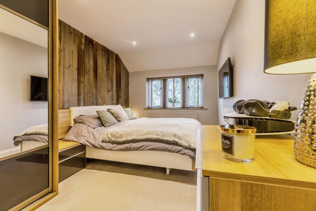 Master bedroom Suite