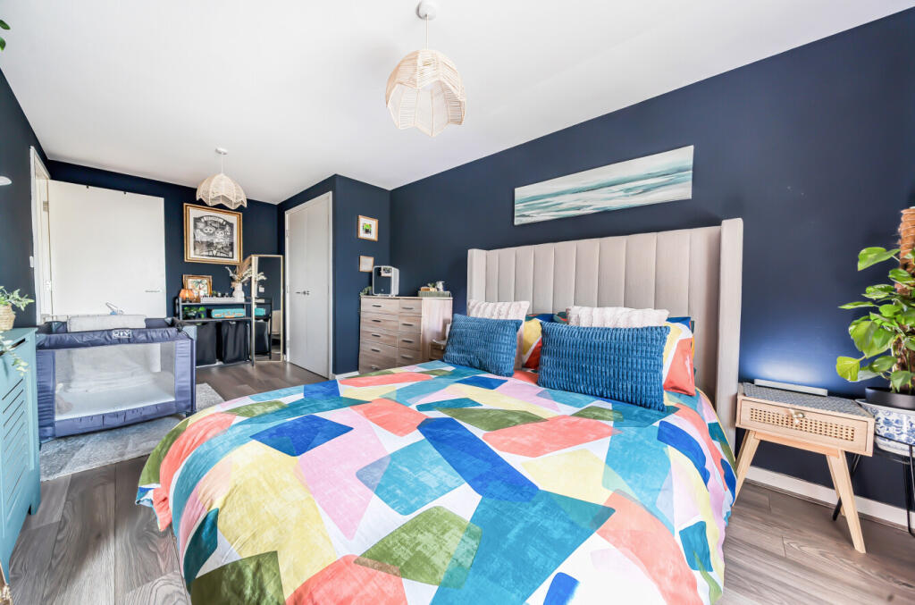 1319345-3-686be0d...