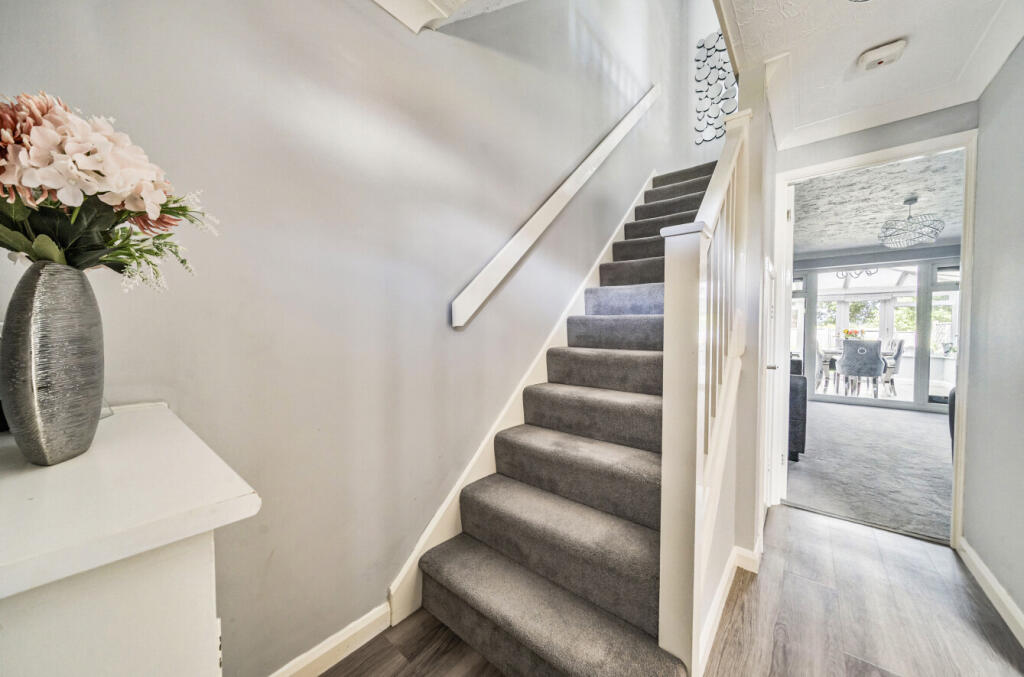 1320296-3-686ce59...