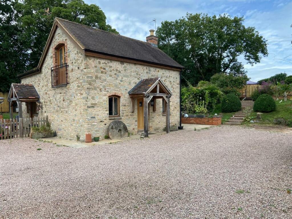 cottage.jpg