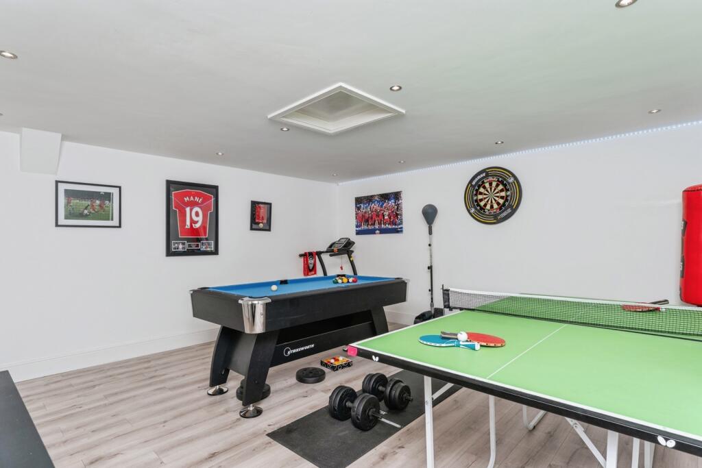 Garage Room