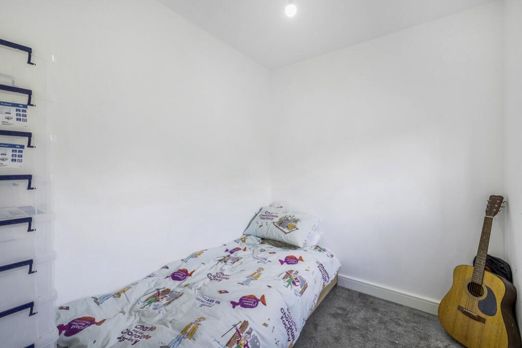 25 Dean Close (Weston)-25