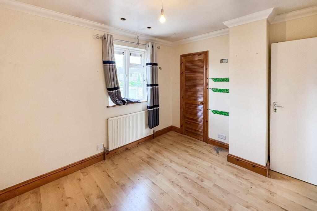 12 Oliver Avenue, Corsham, Wiltshire, SN13 0AJ