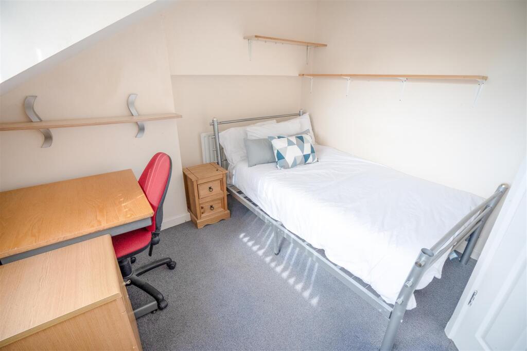 156 crookes bedroom4.jpg