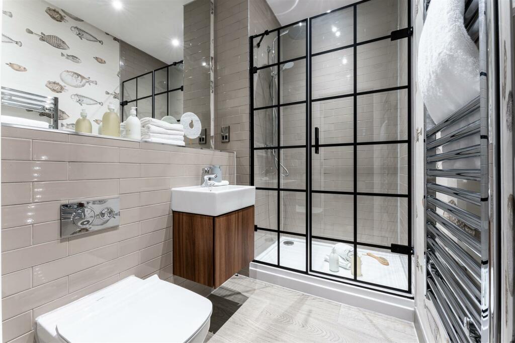 Priory House Showhome - by Ralph Media Group 09314