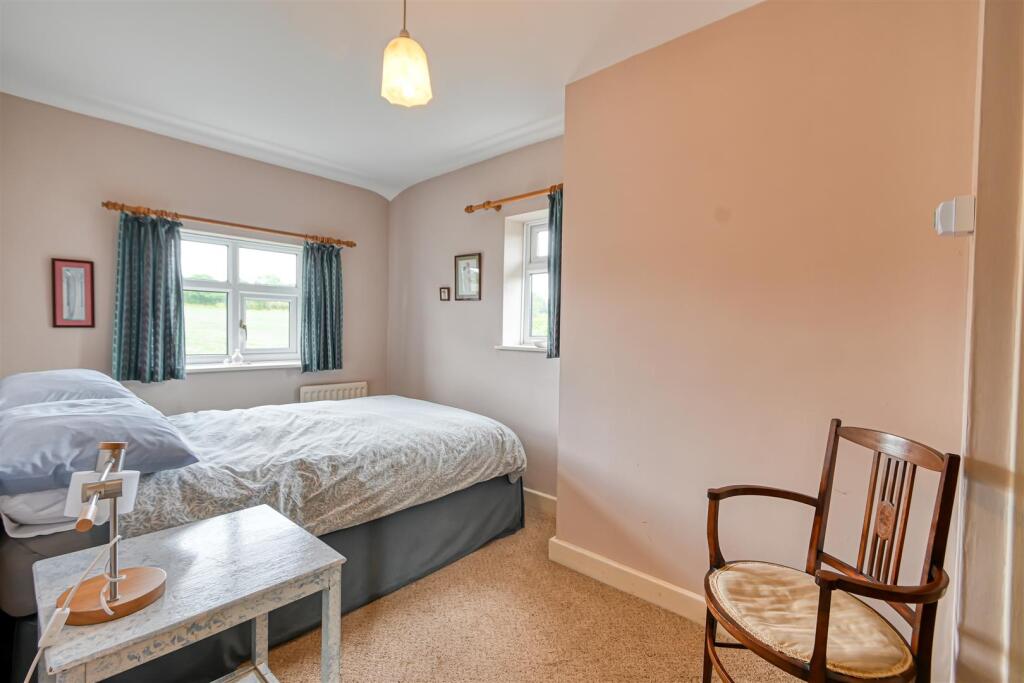 1 Netchwood Manor Cottage-12.jpg