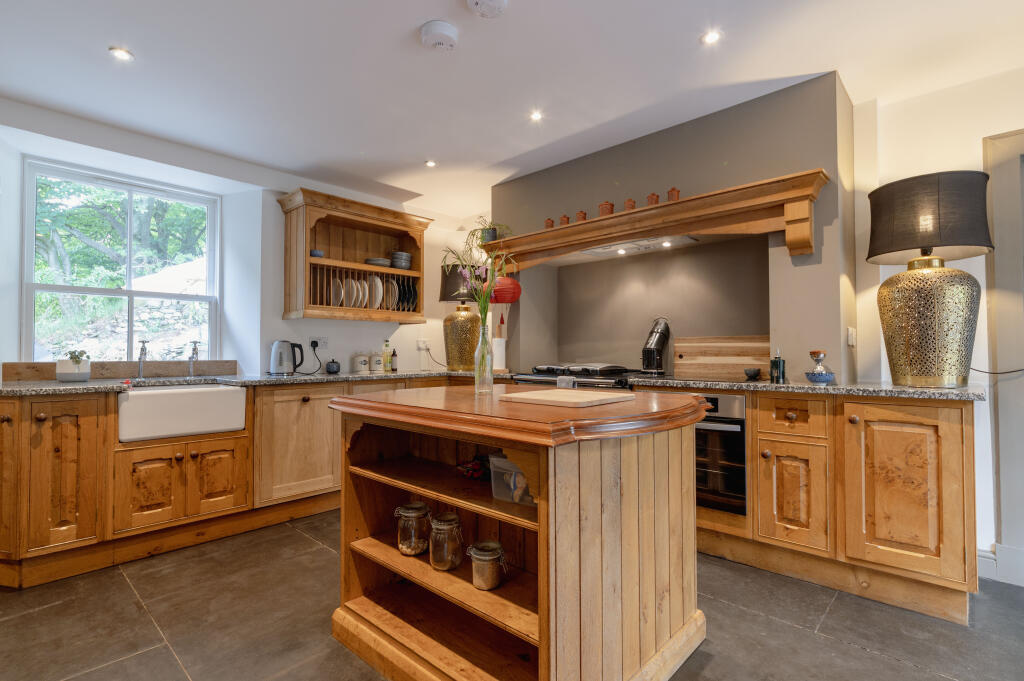 Kitchen 1