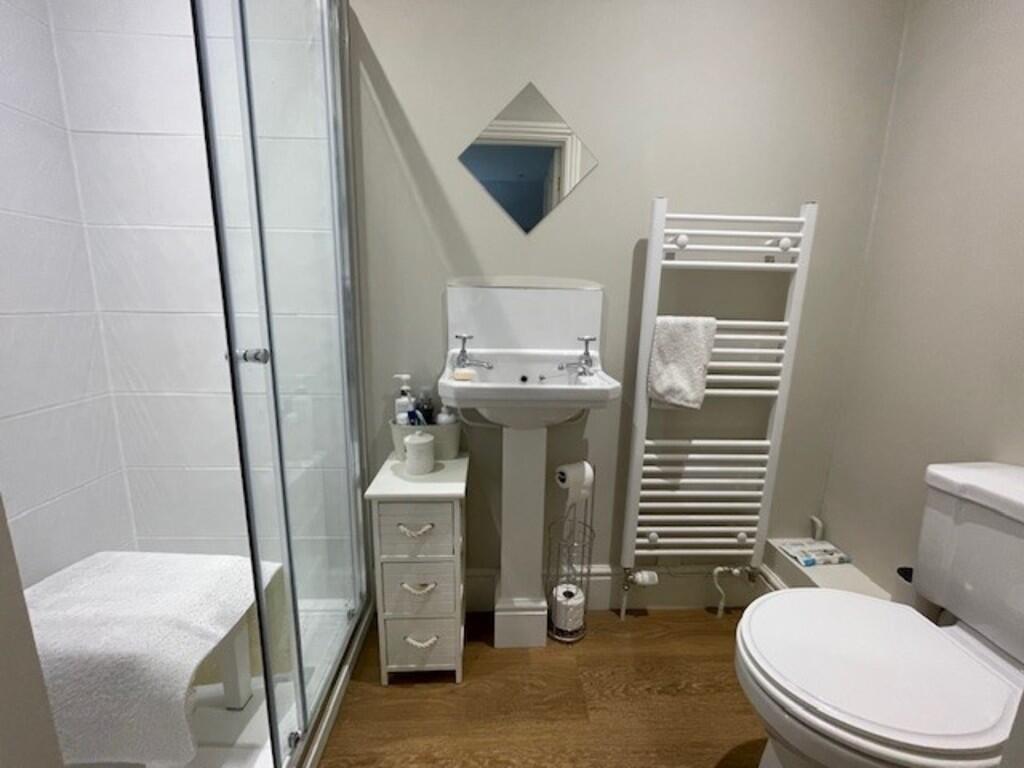 Ensuite
