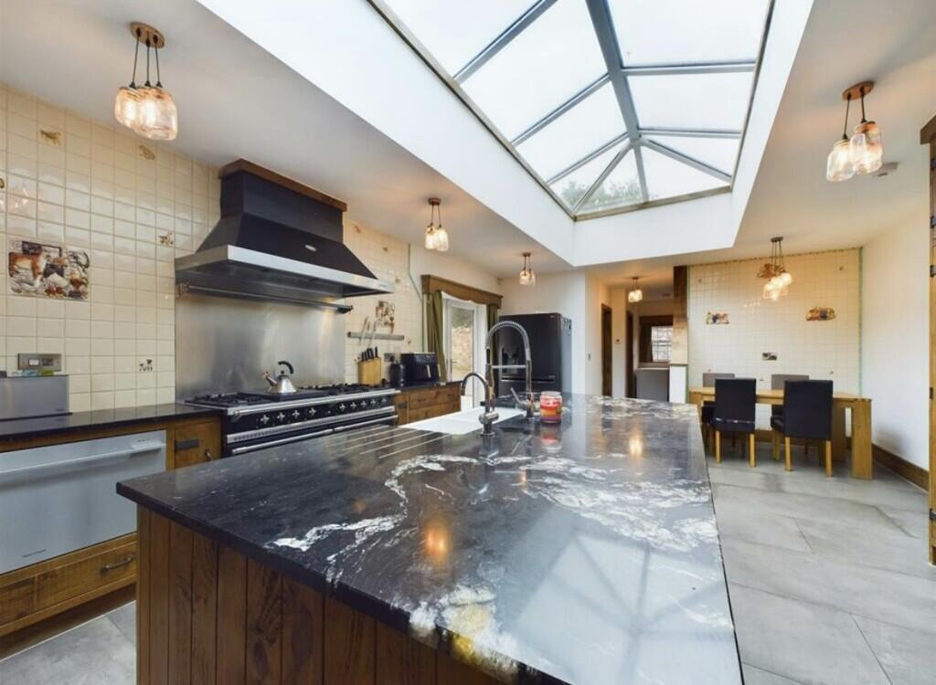 Kitchen/Dining Ro...
