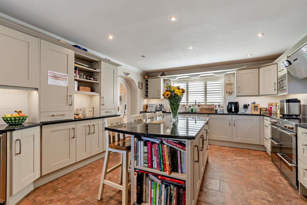 8637103-interior26-800.jpg